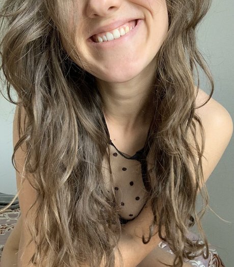 Foto di nudo di fuga di OnlyFans di Yourwetactress