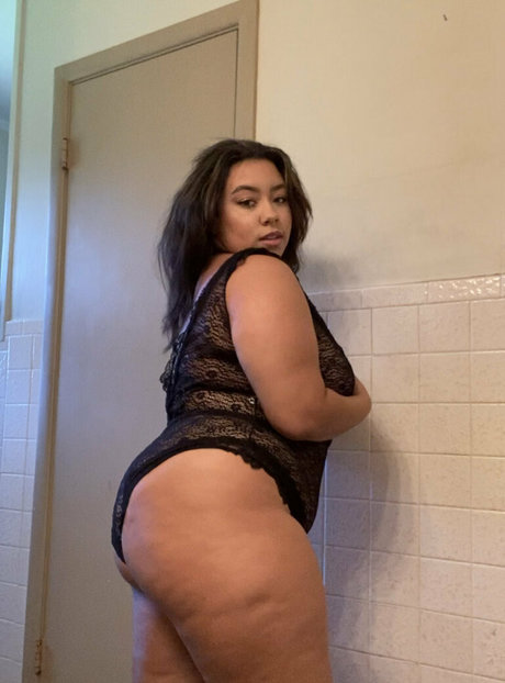 Foto di nudo di fuga di OnlyFans di Grxceuncensored