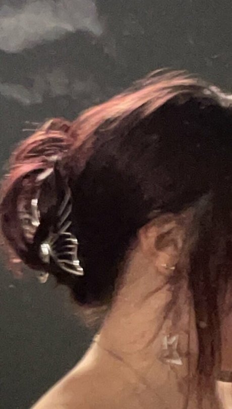 Foto di nudo di fuga di OnlyFans di Grungek1tten