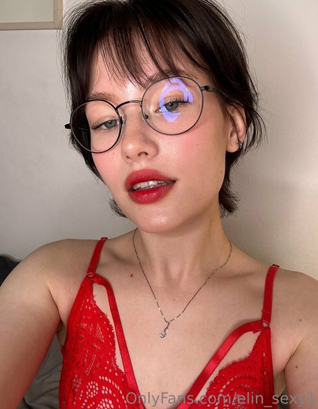 Foto di nudo di fuga di OnlyFans di Elinsexy1