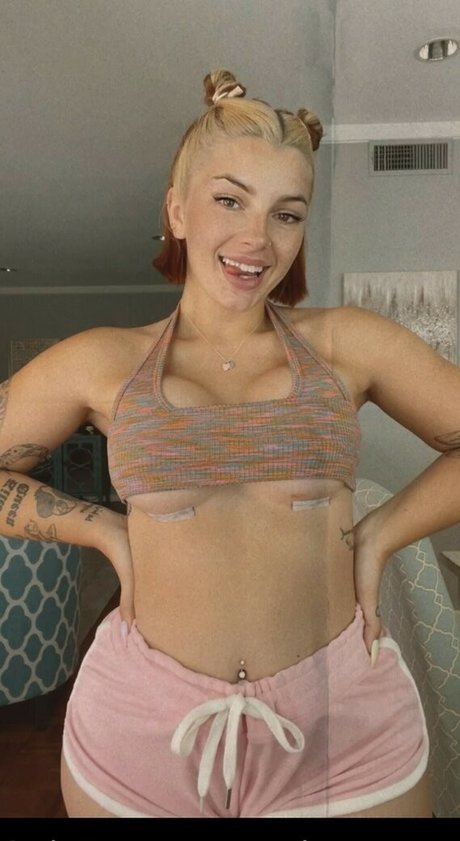 Foto di nudo di fuga di OnlyFans di Taylorwrenmarie