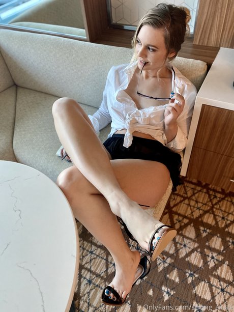 Foto di nudo di fuga di OnlyFans di Strong Allure