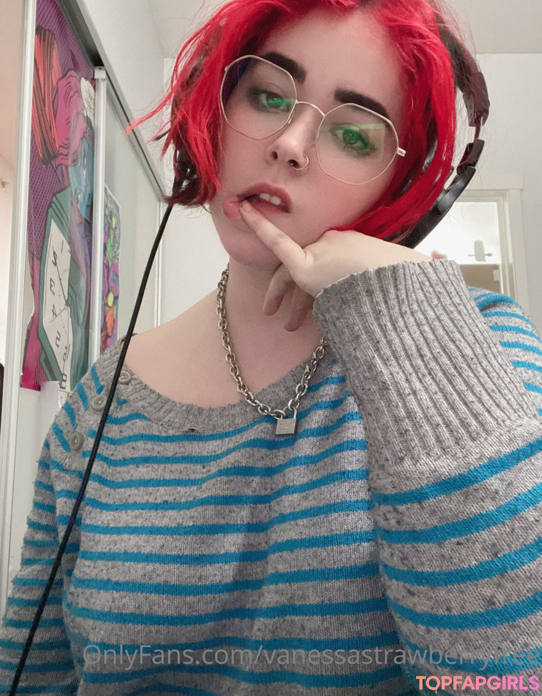 Foto di nudo di fuga di OnlyFans di Vanessa Strawberry #5 Foto di nudo di fuga di OnlyFans di Vanessa Strawberry #5