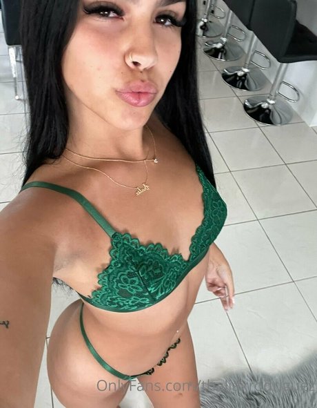 Foto di nudo di fuga di OnlyFans di Thalia Rodriguez