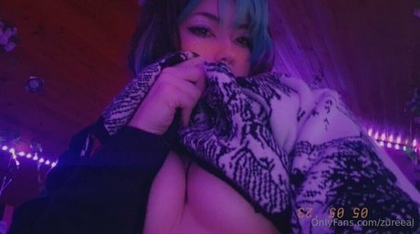 Foto di nudo di fuga di OnlyFans di Zureeal
