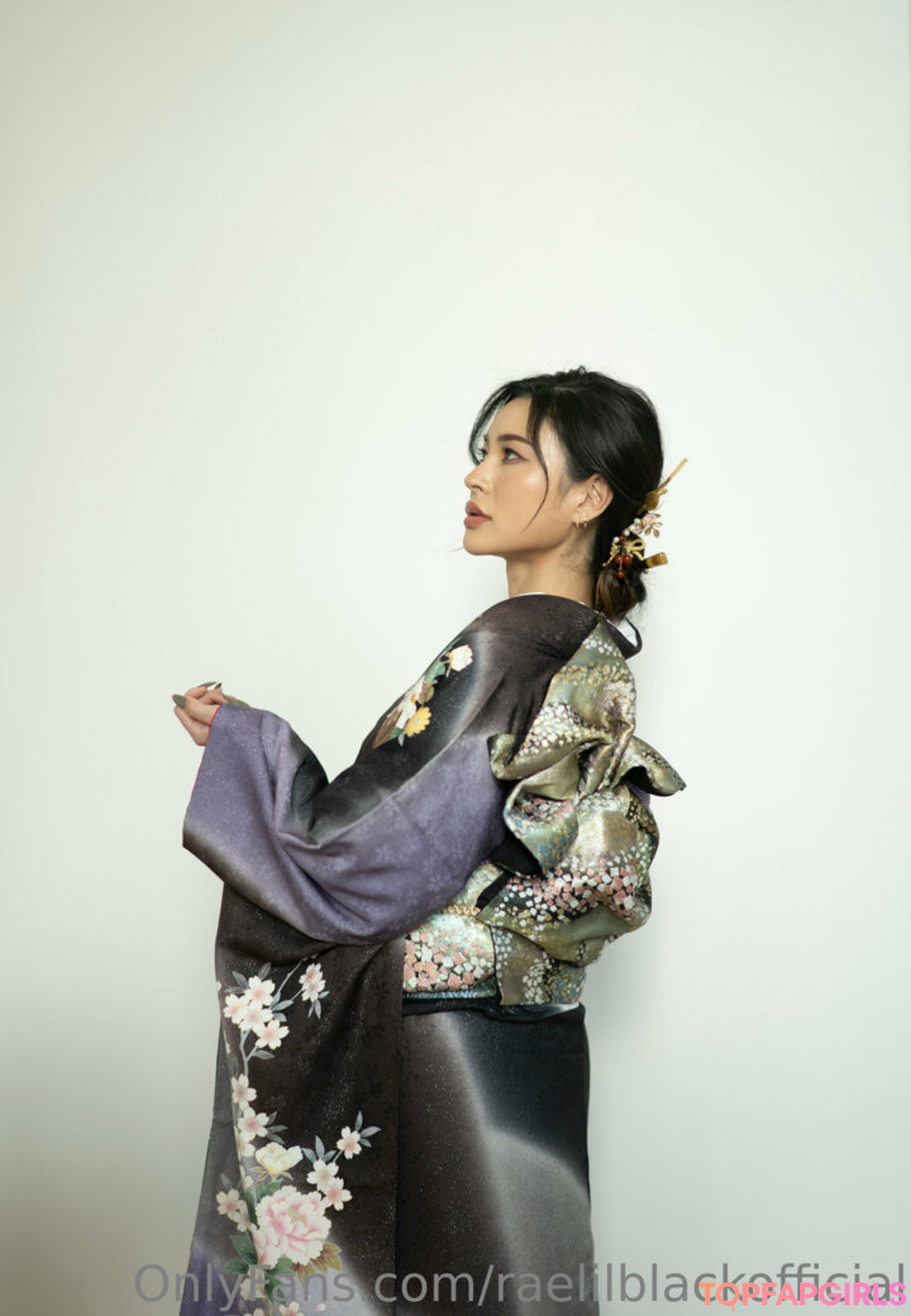 Foto di nudo di fuga di OnlyFans di Raelilblack #1570