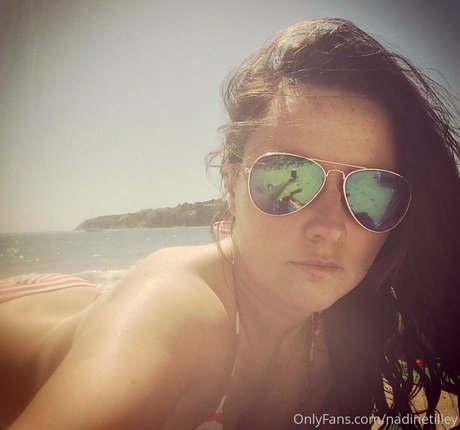 Foto di nudo di fuga di OnlyFans di Nadinetilley