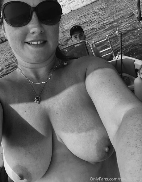 Nadinetilley