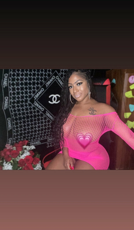 Foto di nudo di fuga di OnlyFans di Therealchanellealicia