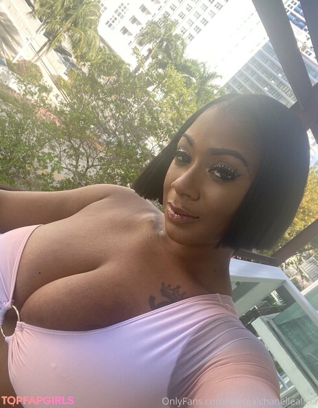 Foto di nudo di fuga di OnlyFans di Therealchanellealicia #79 Foto di nudo di fuga di OnlyFans di Therealchanellealicia #79