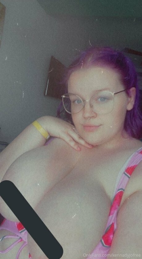 Foto di nudo di fuga di OnlyFans di Kennadyjofree