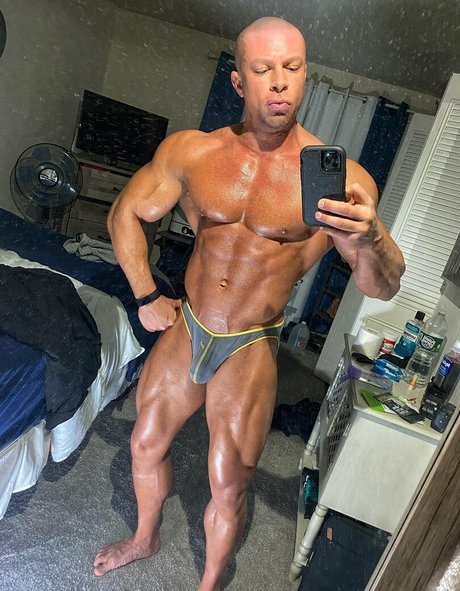 Sean_costin