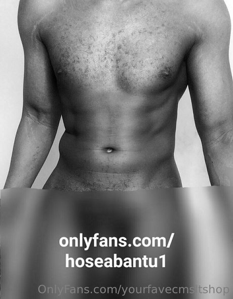 Foto di nudo di fuga di OnlyFans di Yourfavecmsltshop