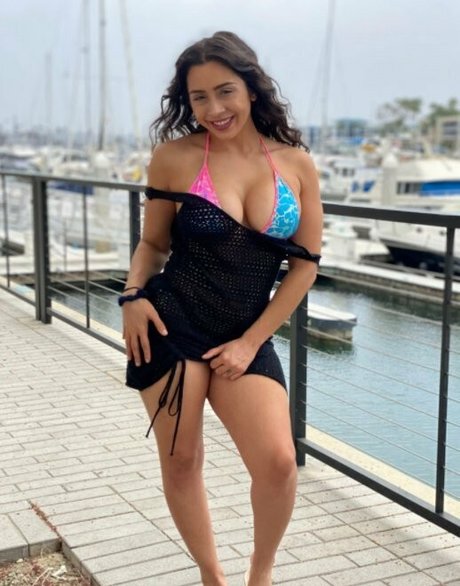 Foto di nudo di fuga di OnlyFans di Reallillyhallxx