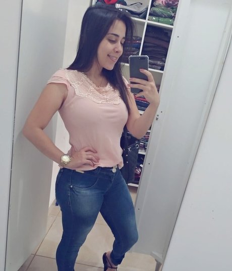 Foto di nudo di fuga di OnlyFans di Millenecarolina