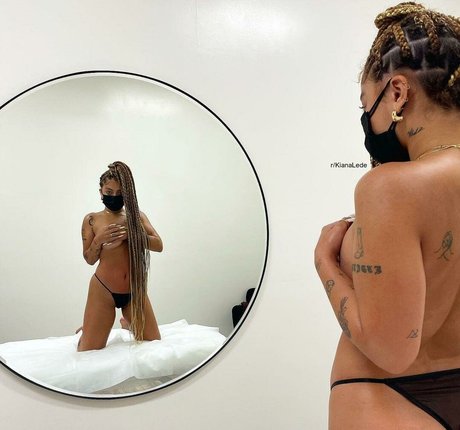 Foto di nudo di fuga di OnlyFans di Kiana Lede