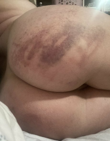 Foto di nudo di fuga di OnlyFans di Ellijade
