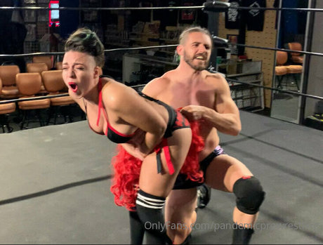 Foto di nudo di fuga di OnlyFans di Pandemicprowrestling