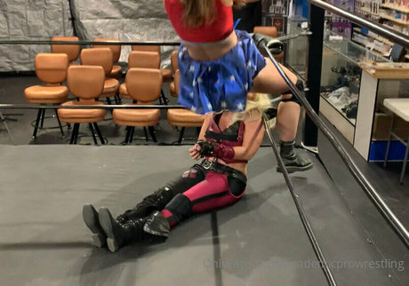 Foto di nudo di fuga di OnlyFans di Pandemicprowrestling