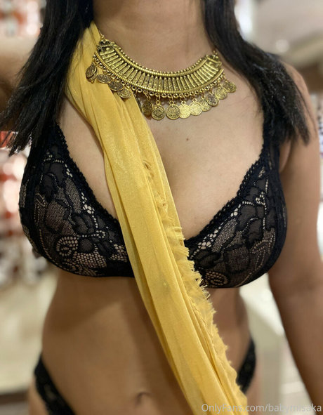 Foto di nudo di fuga di OnlyFans di Baby Misaka