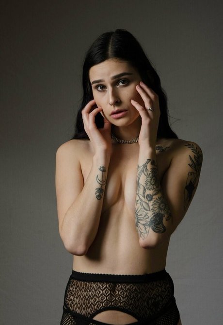 Foto di nudo di fuga di OnlyFans di Tatteddbeautyy