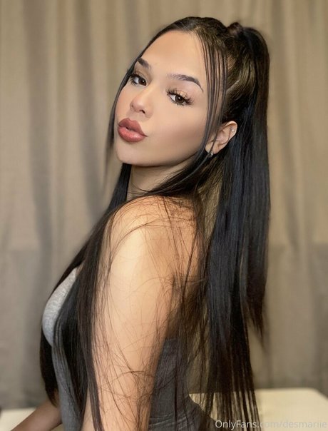 Foto di nudo di fuga di OnlyFans di Desmariie
