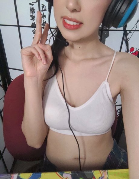 Foto di nudo di fuga di OnlyFans di Kitsunehana