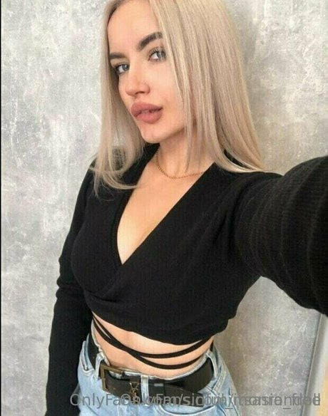 Foto di nudo di fuga di OnlyFans di Itsasiandoll