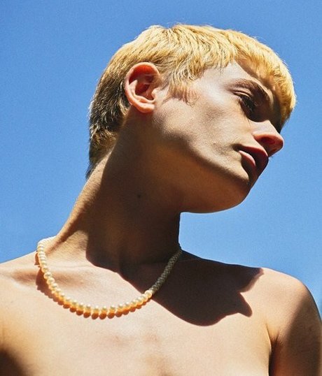 Foto di nudo di fuga di OnlyFans di Esther Mcgregor