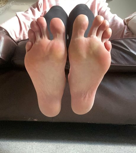 Callyfeet33