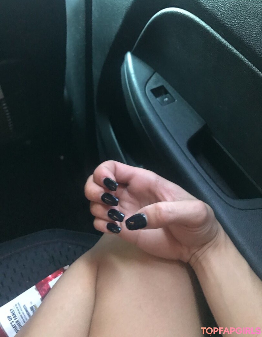 Foto di nudo di fuga di OnlyFans di Hollyhendrix #21 Foto di nudo di fuga di OnlyFans di Hollyhendrix #21