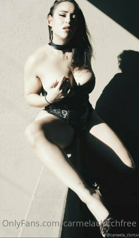 Carmelaclutchfree
