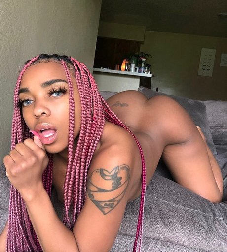 Foto di nudo di fuga di OnlyFans di Italybae