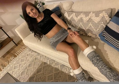 Foto di nudo di fuga di OnlyFans di Fr33sp1r1ts