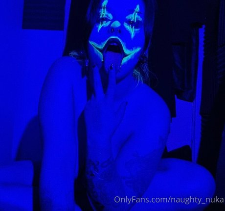 Naughty_nuka