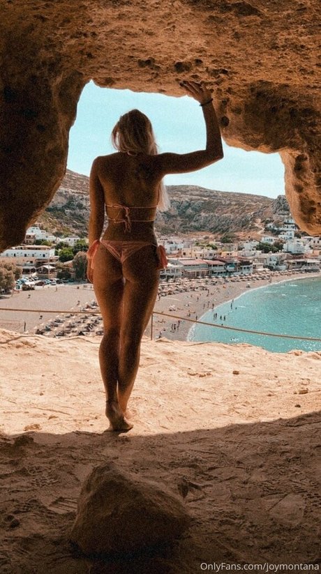 Foto di nudo di fuga di OnlyFans di Joymontana