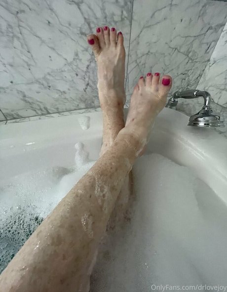 Foto di nudo di fuga di OnlyFans di Drlovejoy