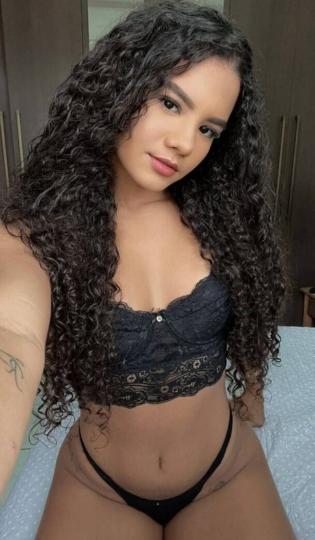 Foto di nudo di fuga di OnlyFans di Kaylane Andrade