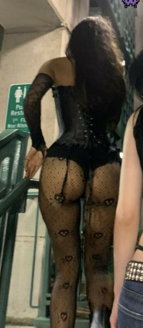 Foto di nudo di fuga di OnlyFans di Totallylizey
