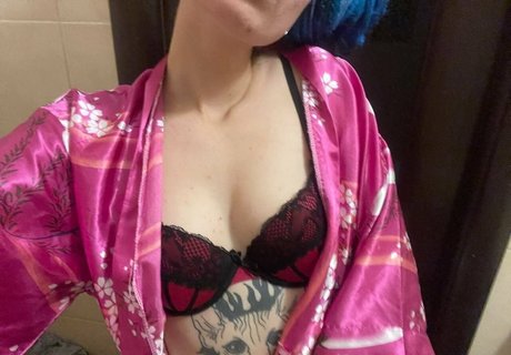 Foto di nudo di fuga di OnlyFans di Oksanam