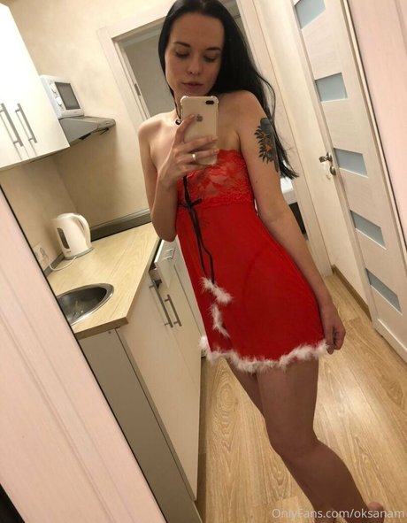 Foto di nudo di fuga di OnlyFans di Oksanam