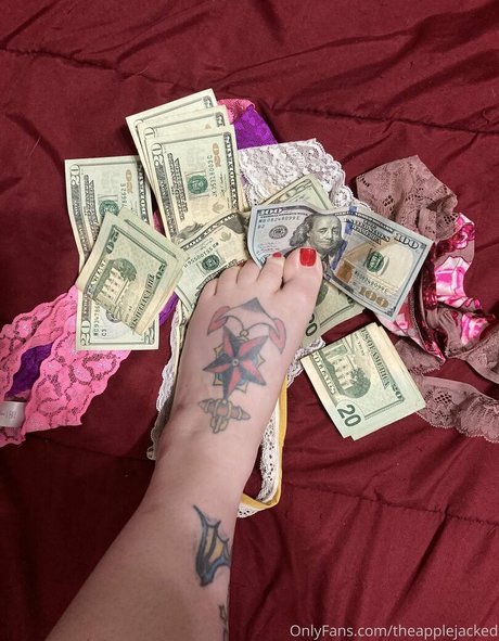 Theapplejacked