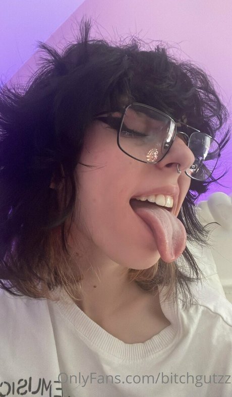 Bitchgutzz