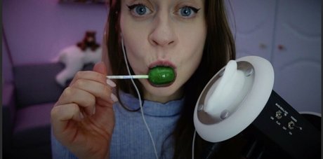 Foto di nudo di fuga di OnlyFans di Tea Time Tingles Asmr