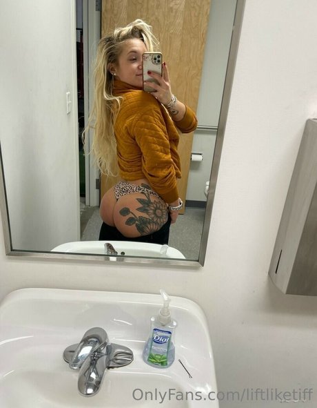 Foto di nudo di fuga di OnlyFans di Liftliketiff
