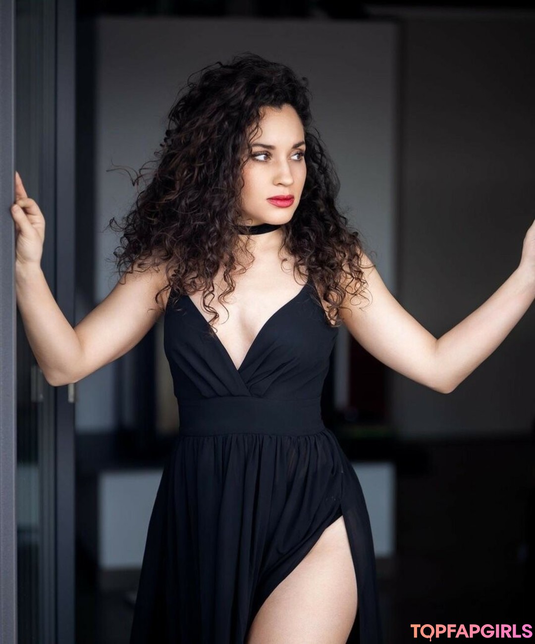 Foto di nudo di fuga di OnlyFans di Smallcurlyfry #9 Foto di nudo di fuga di OnlyFans di Smallcurlyfry #9