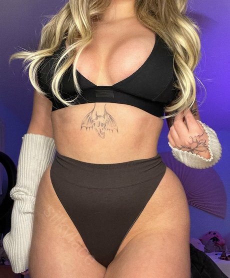 Foto di nudo di fuga di OnlyFans di Silkylace0