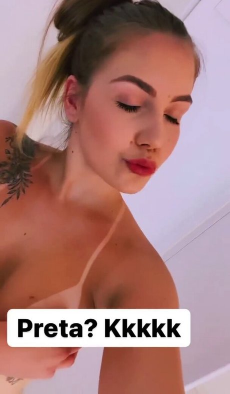 Foto di nudo di fuga di OnlyFans di Giulia Porto
