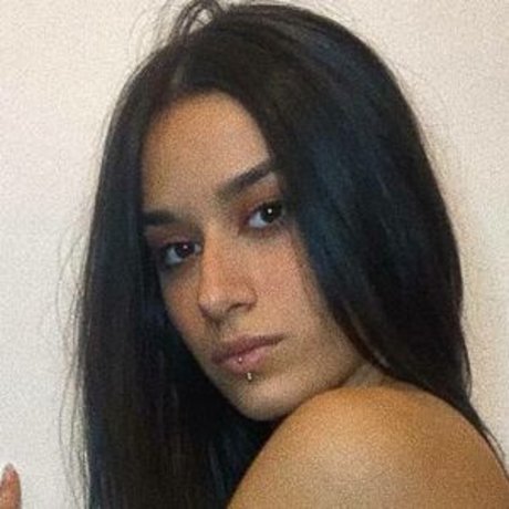 Foto di nudo di fuga di OnlyFans di Joanababy