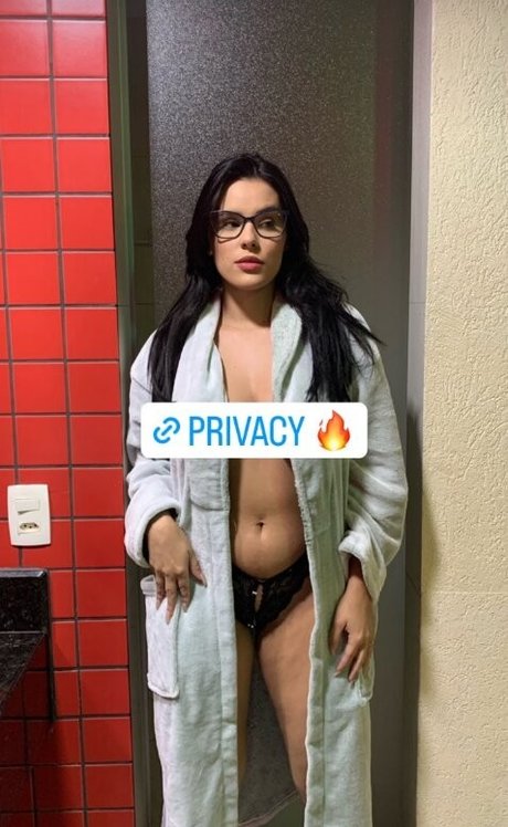 Foto di nudo di fuga di OnlyFans di Michely5389